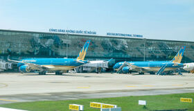 Noi Bai Airport welcomes Solo Traveler!